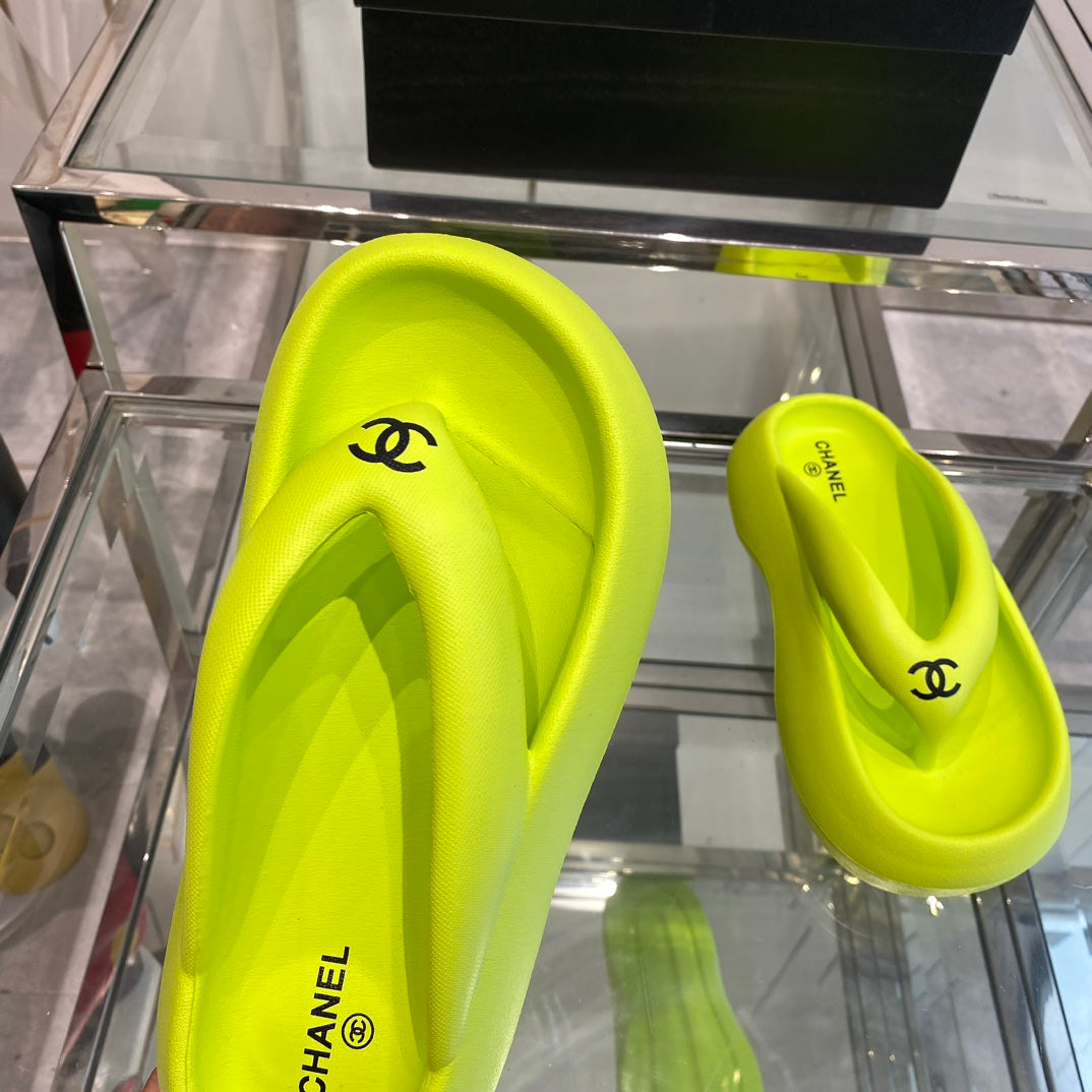 CC Flipflops Lemon Yellow Foam 204120