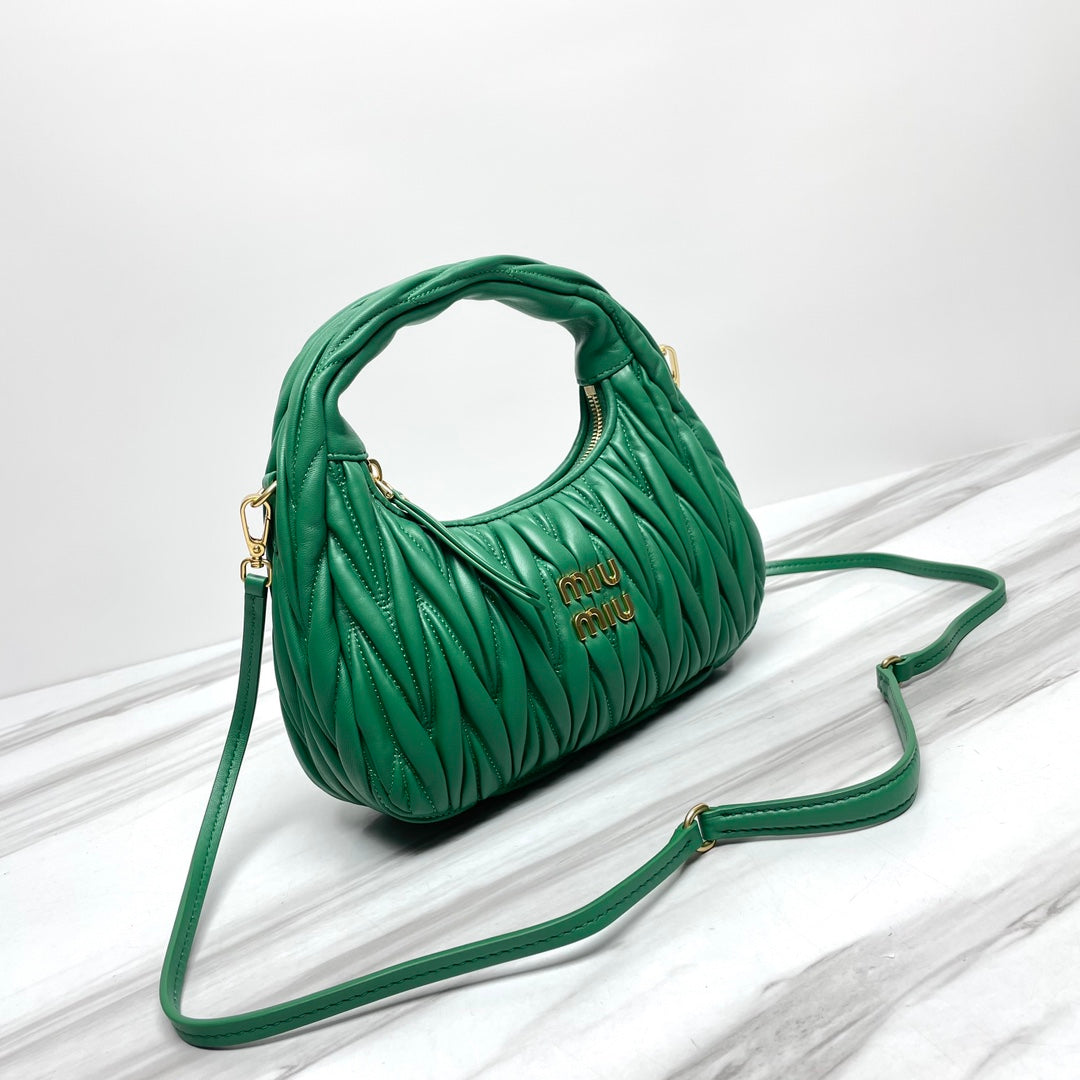 miuwander hobo 23 green matelasse leather