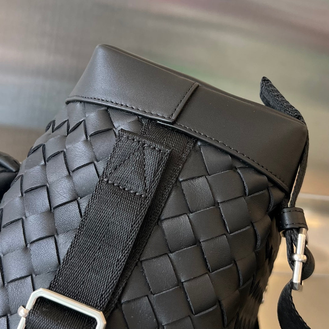 BACKPACK 42 IN BLACK CALFSKIN