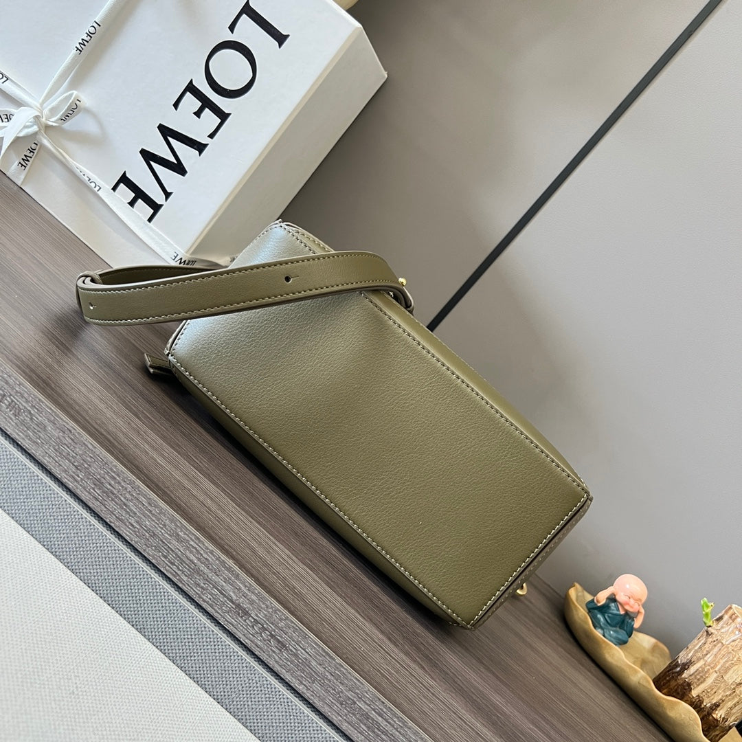 Small Puzzle 24cm bag in soft grained olive calfskin