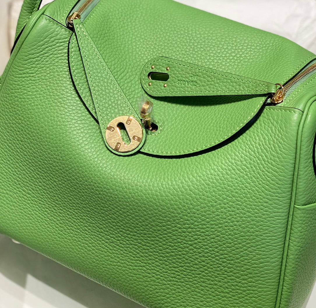 HM LINDY 26 BAG KELLY GREEN TAURILLON CLEMENCE LEATHER