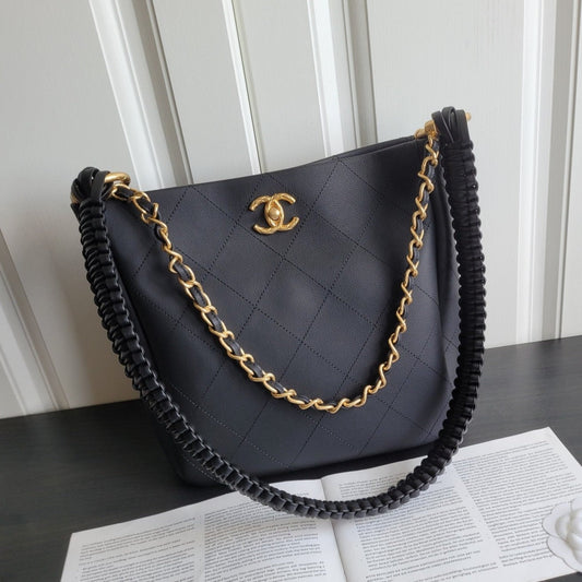 cc 23s hobo bag 26cm black calfskin gold hardware