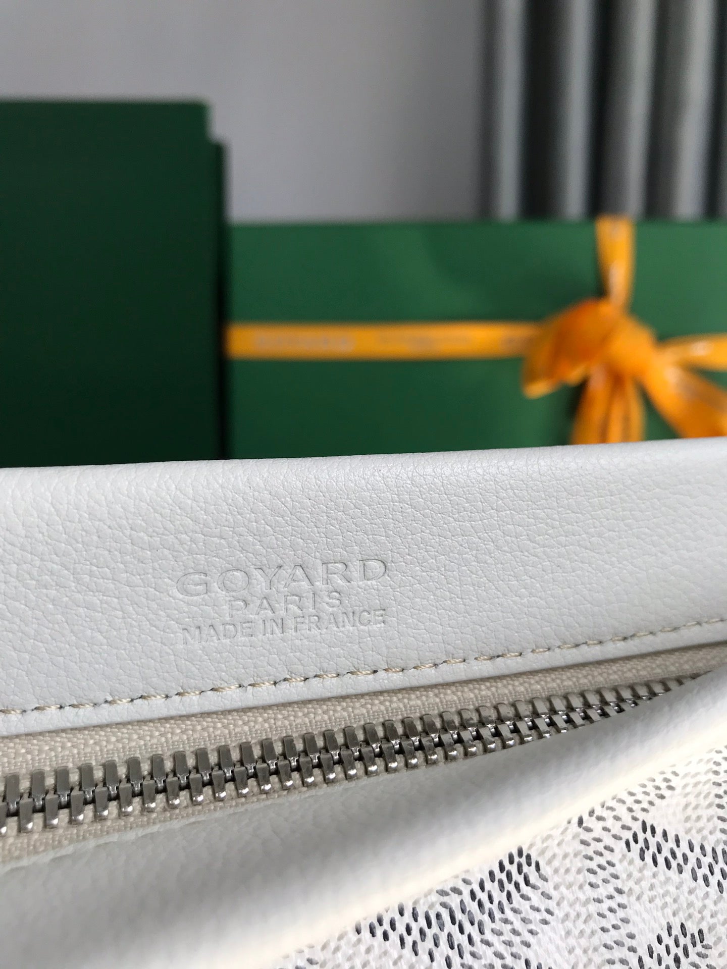 CONTI POUCH 24 IN WHITE LAMBSKIN AND GOYARDINE CANVAS