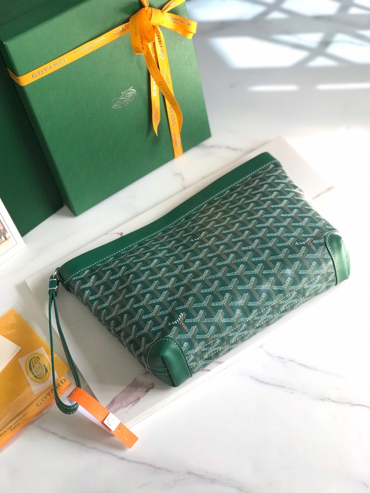 CONTI POUCH 24 IN GREEN LAMBSKIN AND GOYARDINE CANVAS