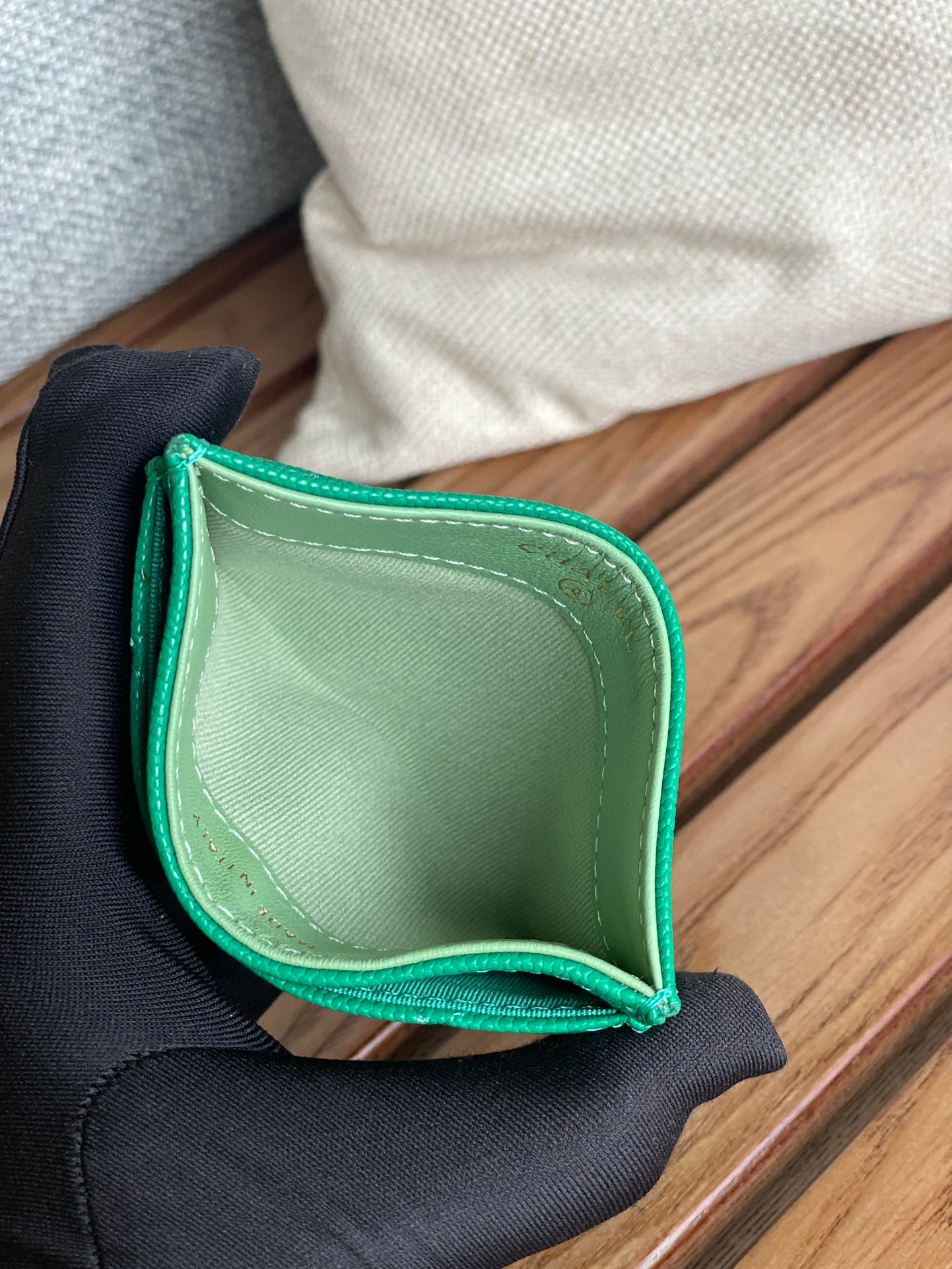 cc card holder 10cm dark green caviar