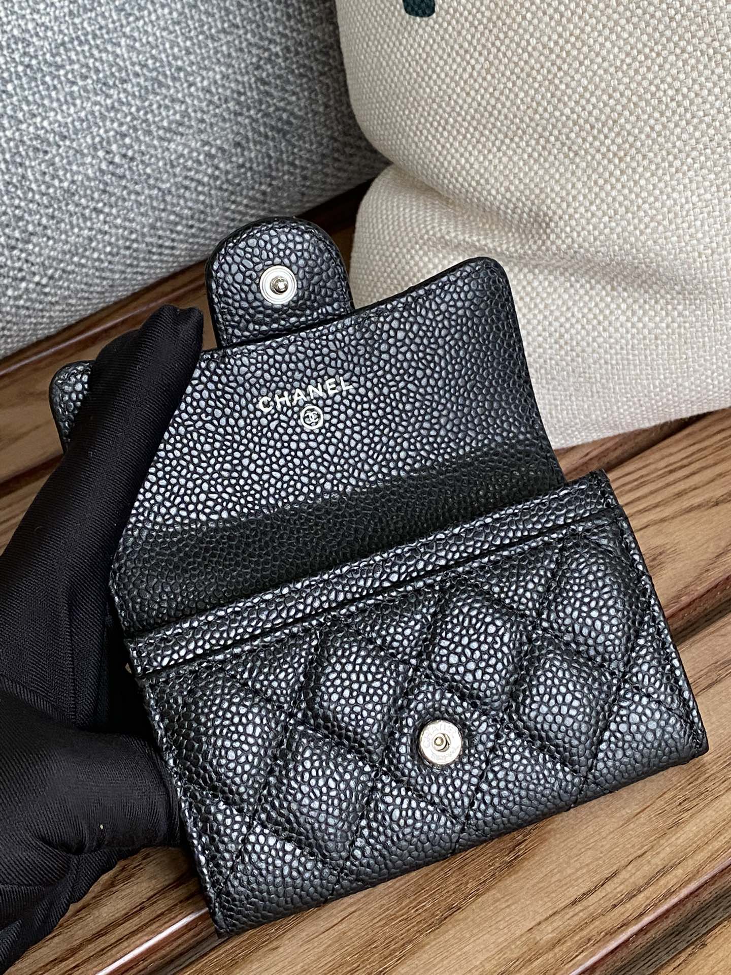 cc small wallet 11cm black caviar silver hardware