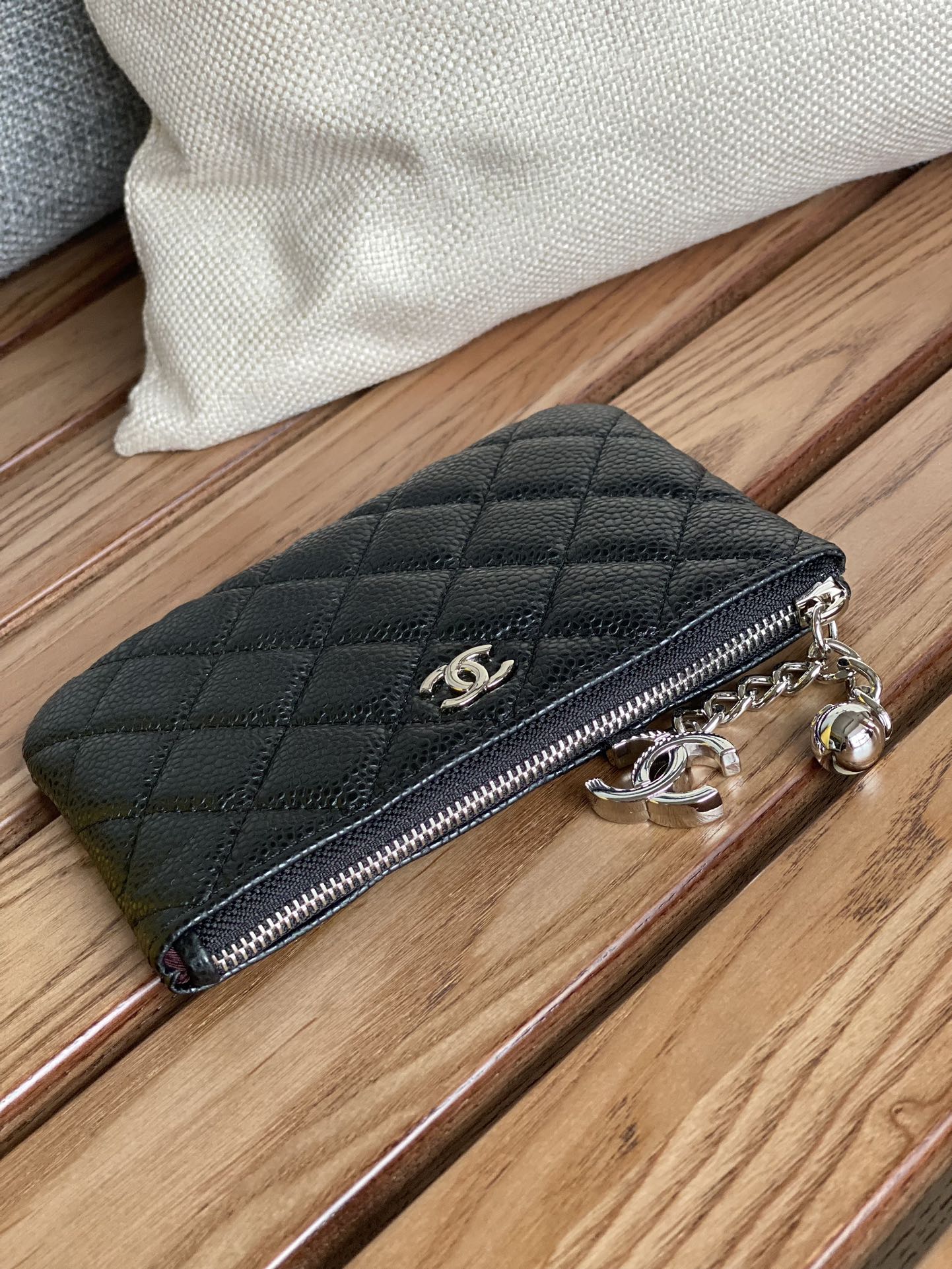 cc zipped wallet 14cm black caviar silver hardware