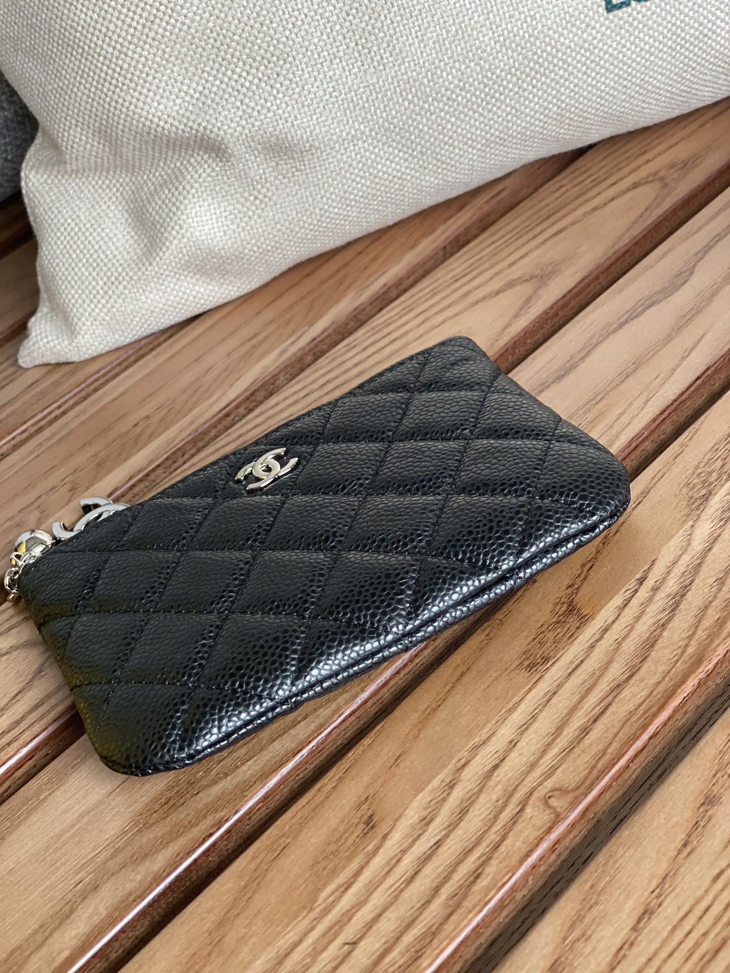 cc zipped wallet 14cm black caviar silver hardware