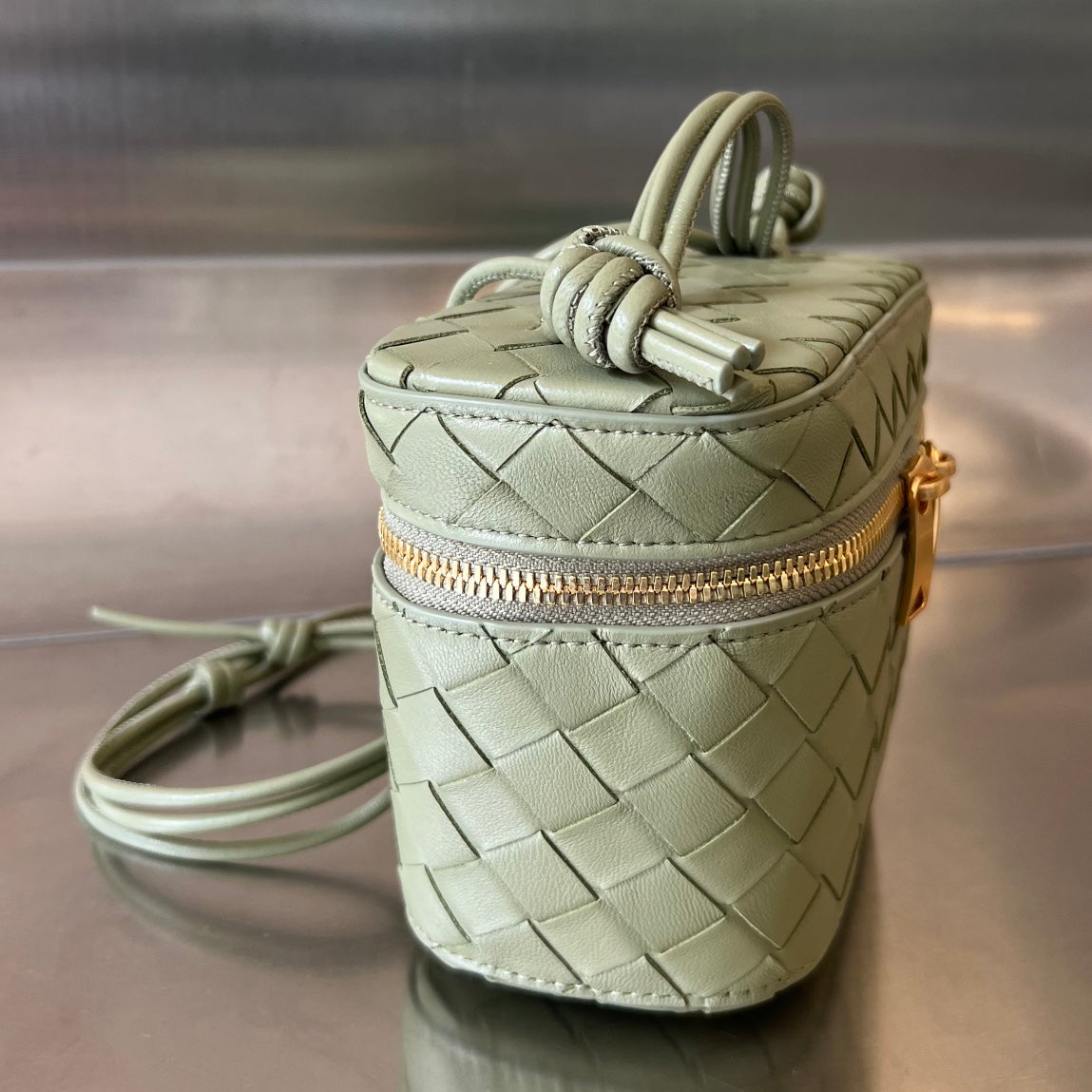 MINI VANITY CASE 18 IN OLIVE GREEN LAMBSKIN