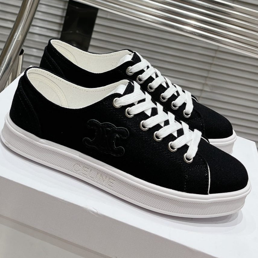 JANE SNEAKERS LOW LACE-UP WITH TRIOMPHE PATCH IN CANVAS AND CALFSKIN BLACK LOGO