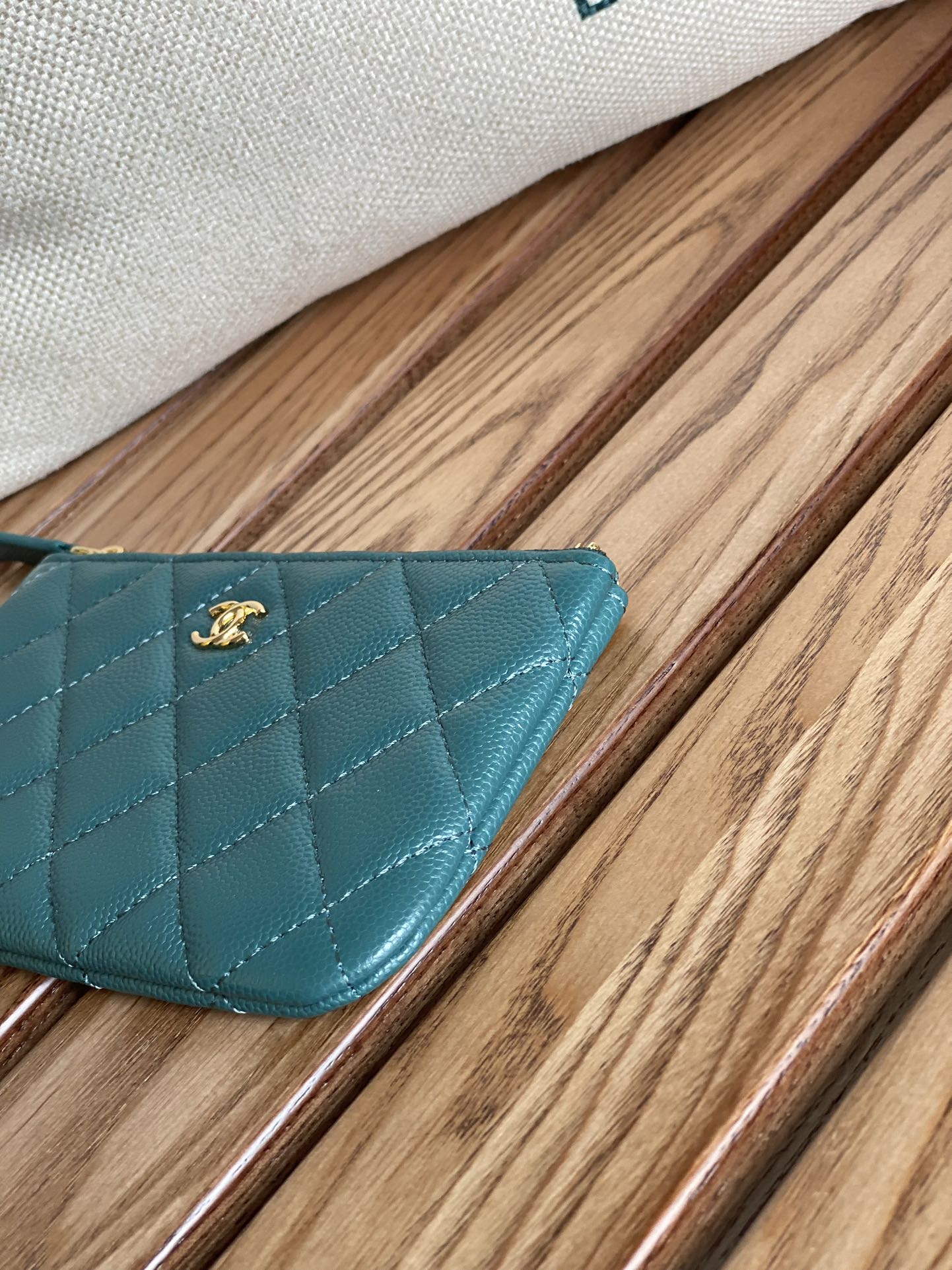 cc zipped wallet 15 blue green caviar gold hardware