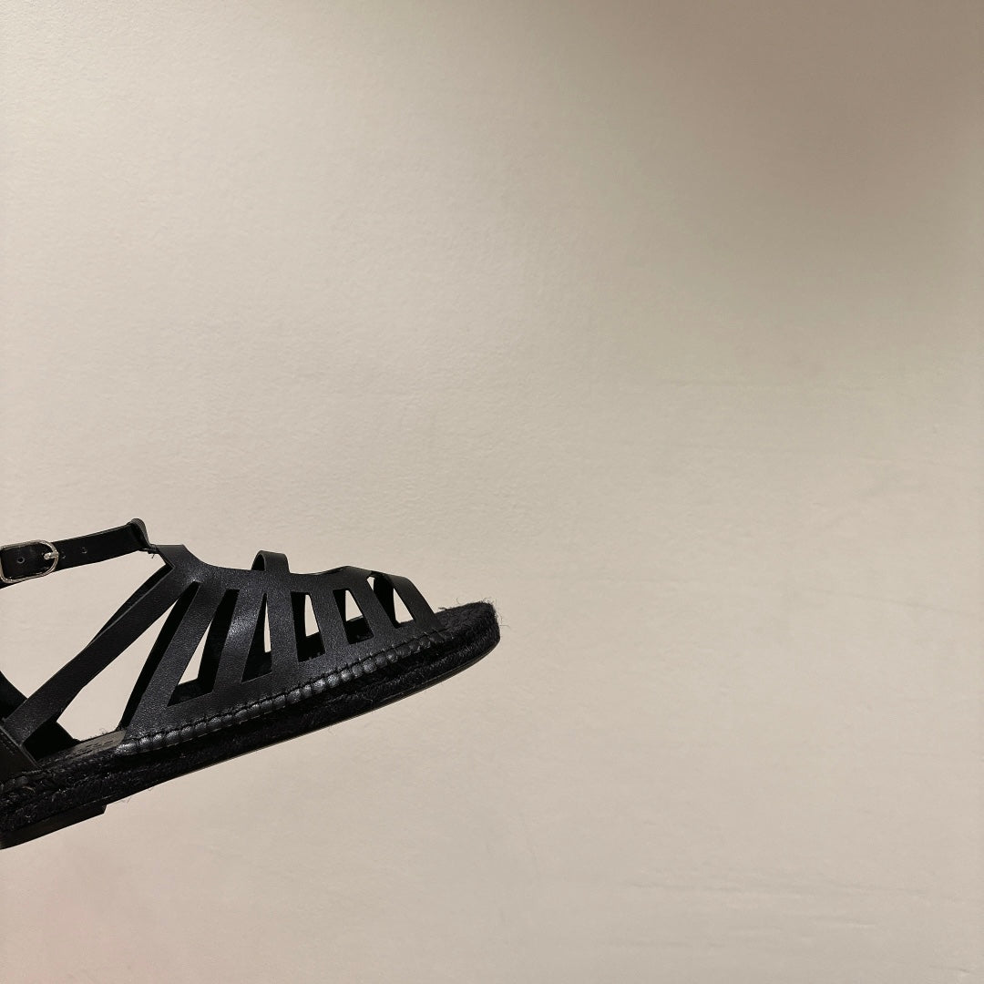 STRAW SOLE SANDAL BLACK LAMBSKIN