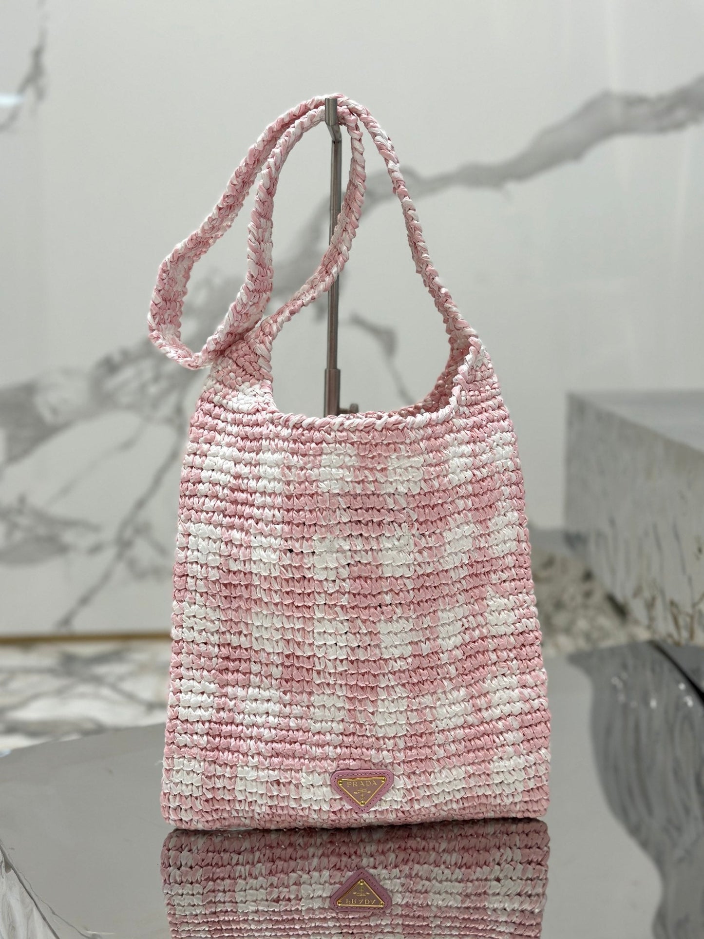 SMALL TOTE BAG 29 IN PINK MIX WHITE AND BLACK WOVEN RAFFIA