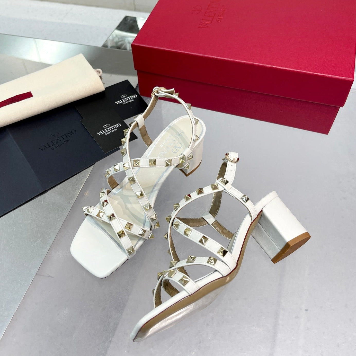 Rockstud sandals 60 with straps white beige calfskin