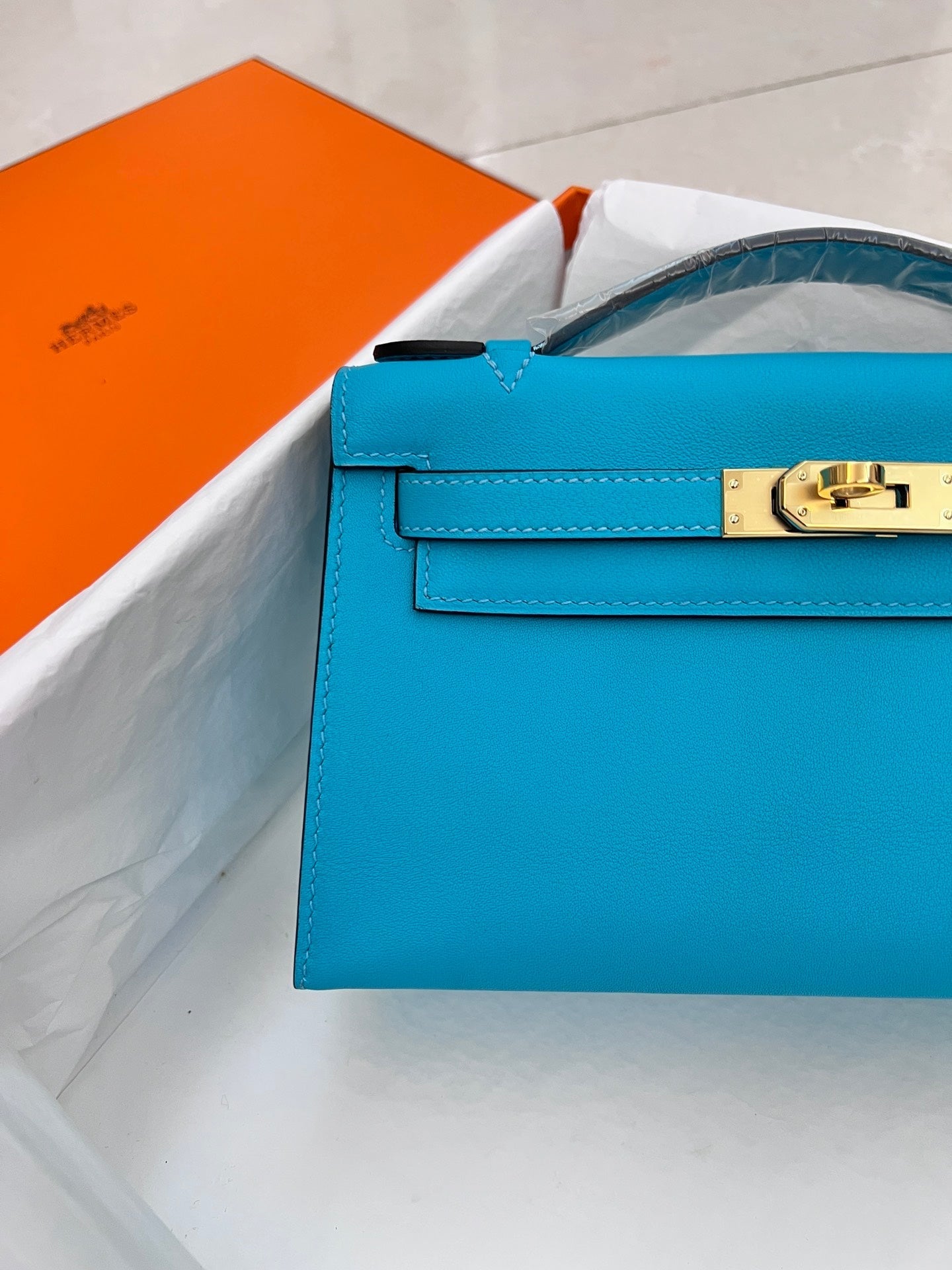 HM KELLY POCHETTE 22CM CERULEAN SWIFT GOLD HARDWARE