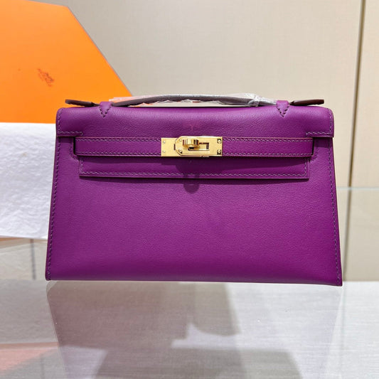 HM KELLY POCHETTE 22CM PURPLE SWIFT GOLD HARDWARE