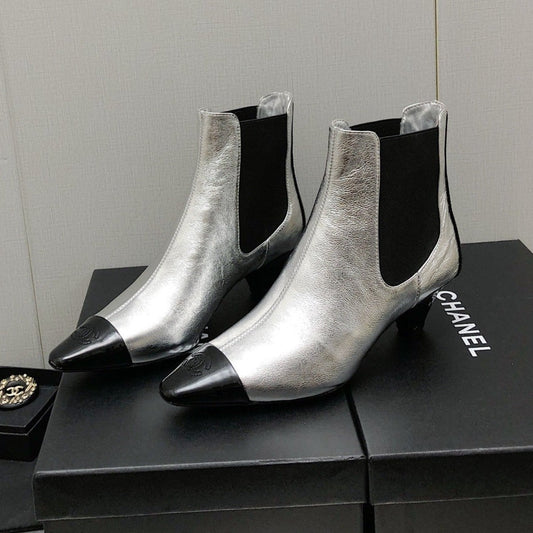 SHORT BOOTS IN SILVER MIX BLACK SHEEPSKIN