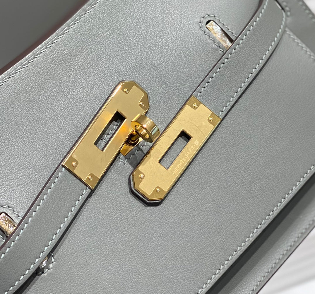 HM JYPSIÈRE MINI 23 SAGE CALFSKIN GOLD HARDWARE