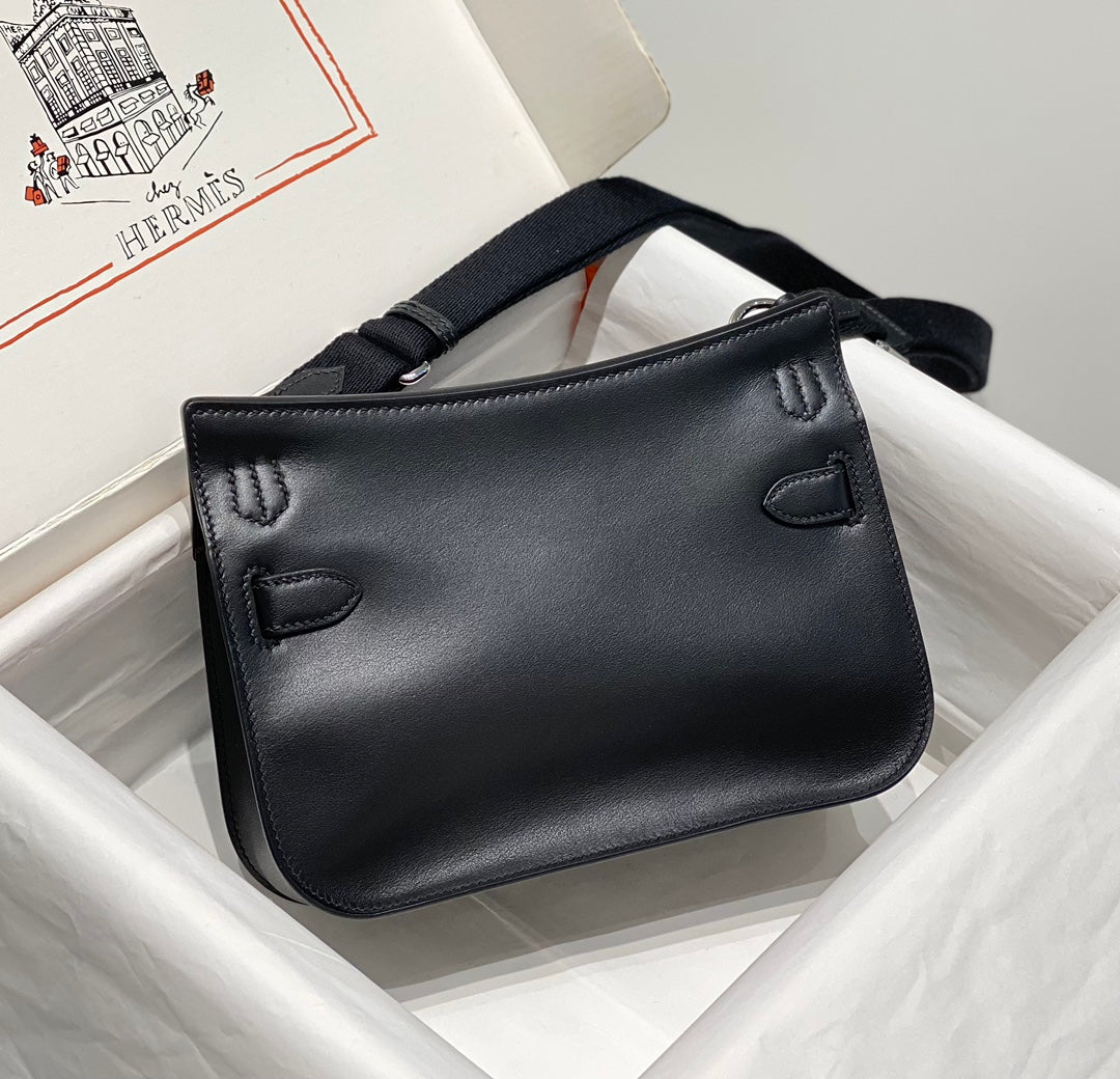 HM JYPSIÈRE MINI 23 BLACK CALFSKIN SILVER HARDWARE