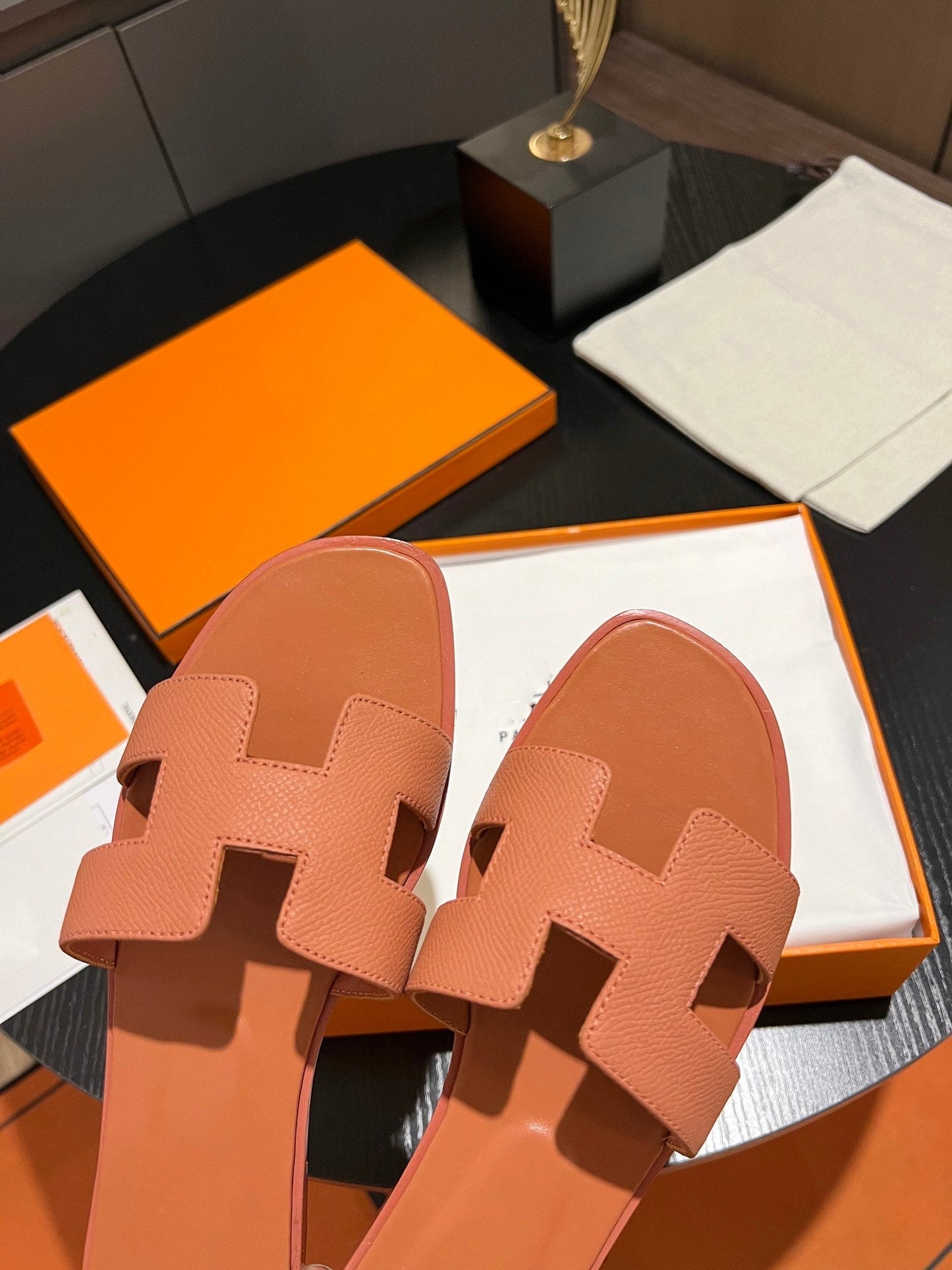 0RAN SANDAL Leather Carrot