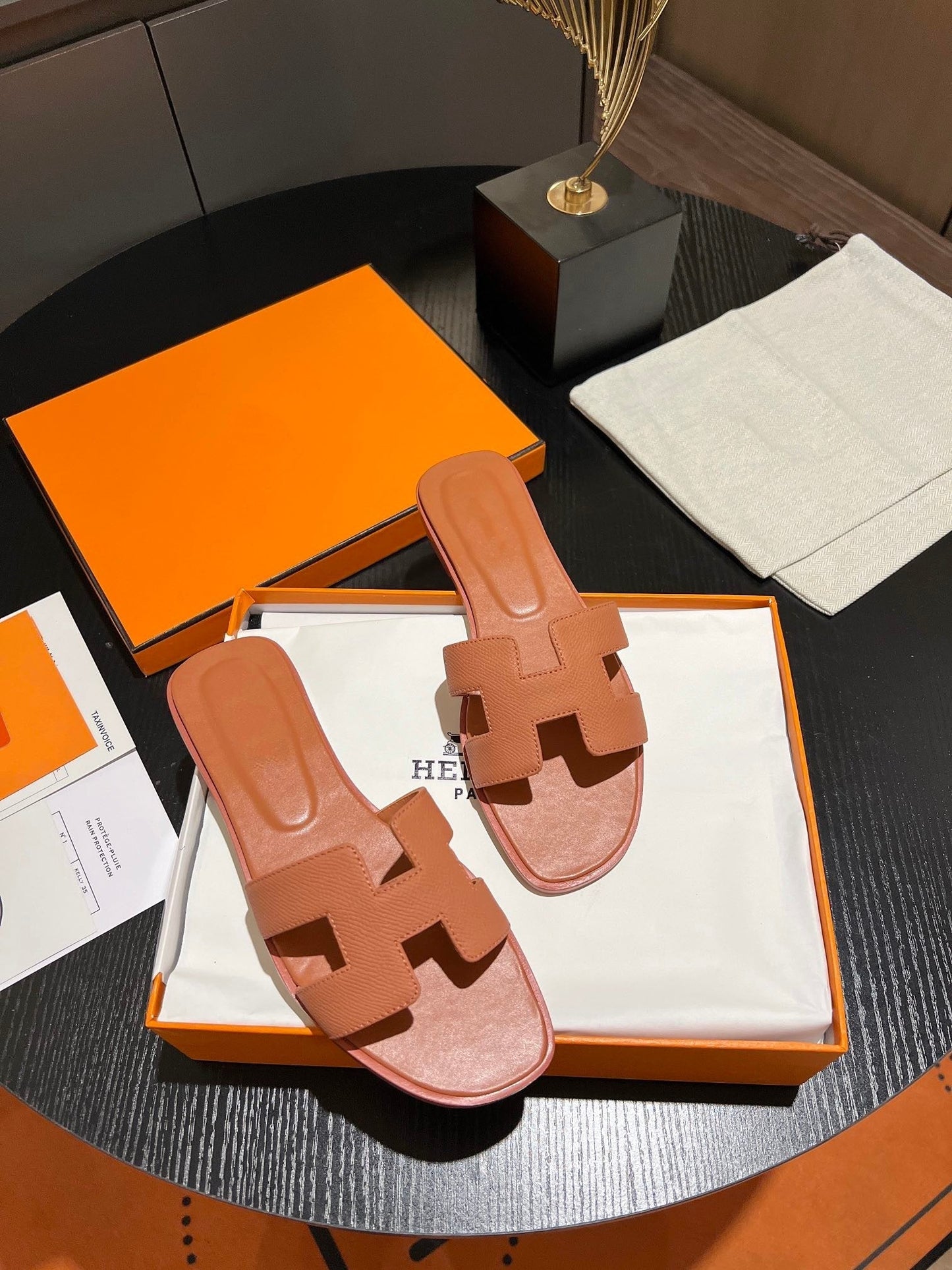 0RAN SANDAL Leather Carrot