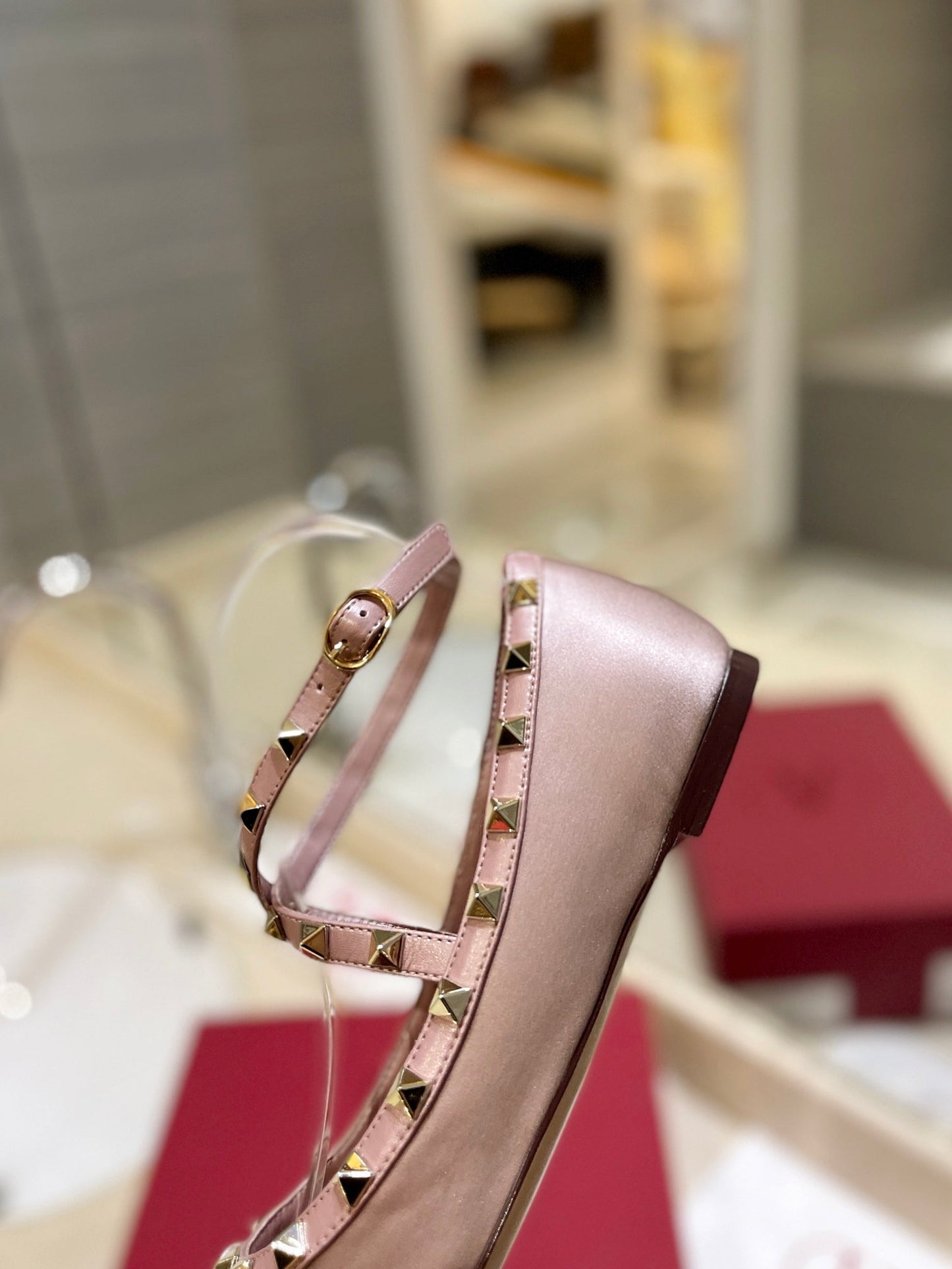 ROCKSTUD PATENT ROSE CANNELLE LEATHER BALLERINA