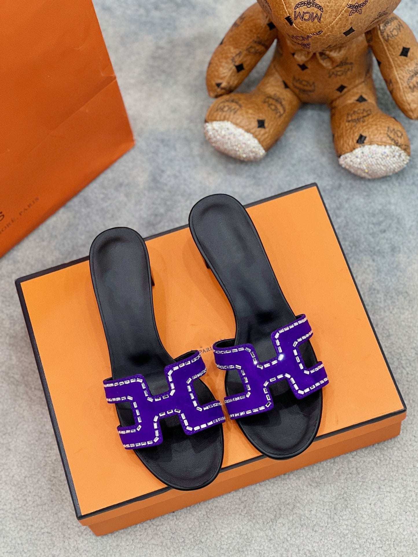 0ran 45 sandal purple black suede goatskin