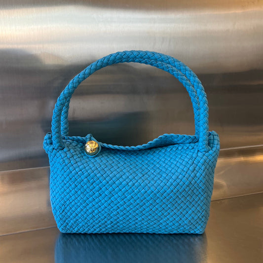 TOSCA 27 BAG IN AZURE BLUE CALFSKIN