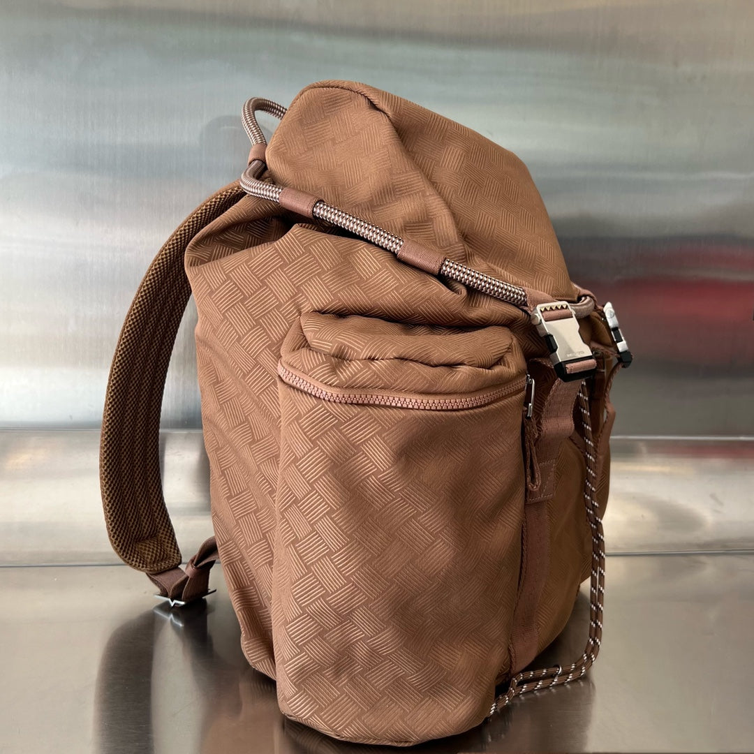 ALTO 42 BACKPACK IN RUSSET BROWN JACQUARD FABRIC