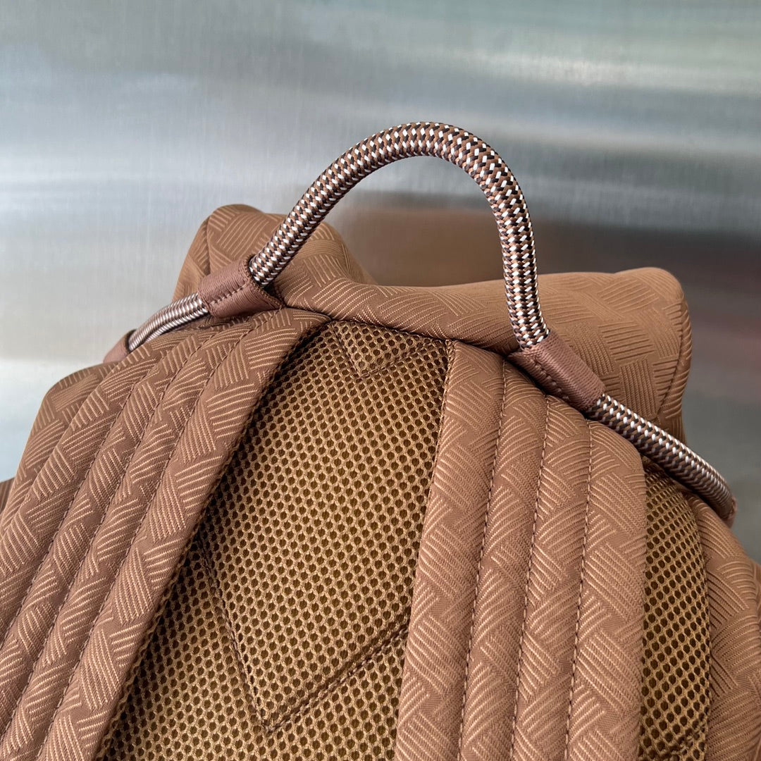 ALTO 42 BACKPACK IN RUSSET BROWN JACQUARD FABRIC