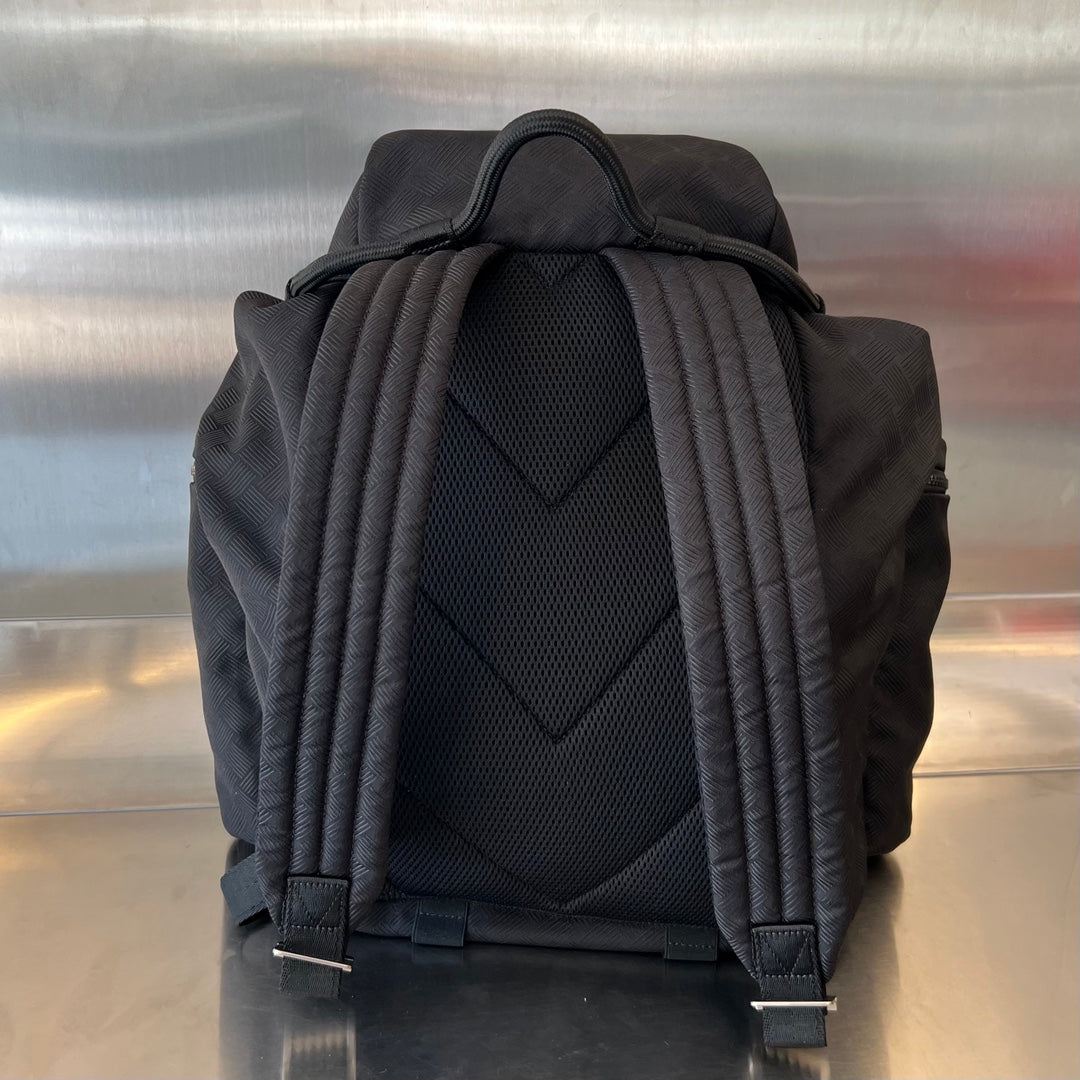 ALTO 42 BACKPACK IN BLACK FABRIC