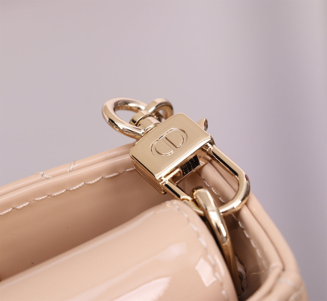 SMALL LADY D-JOY 22 BEIGE LAMBSKIN