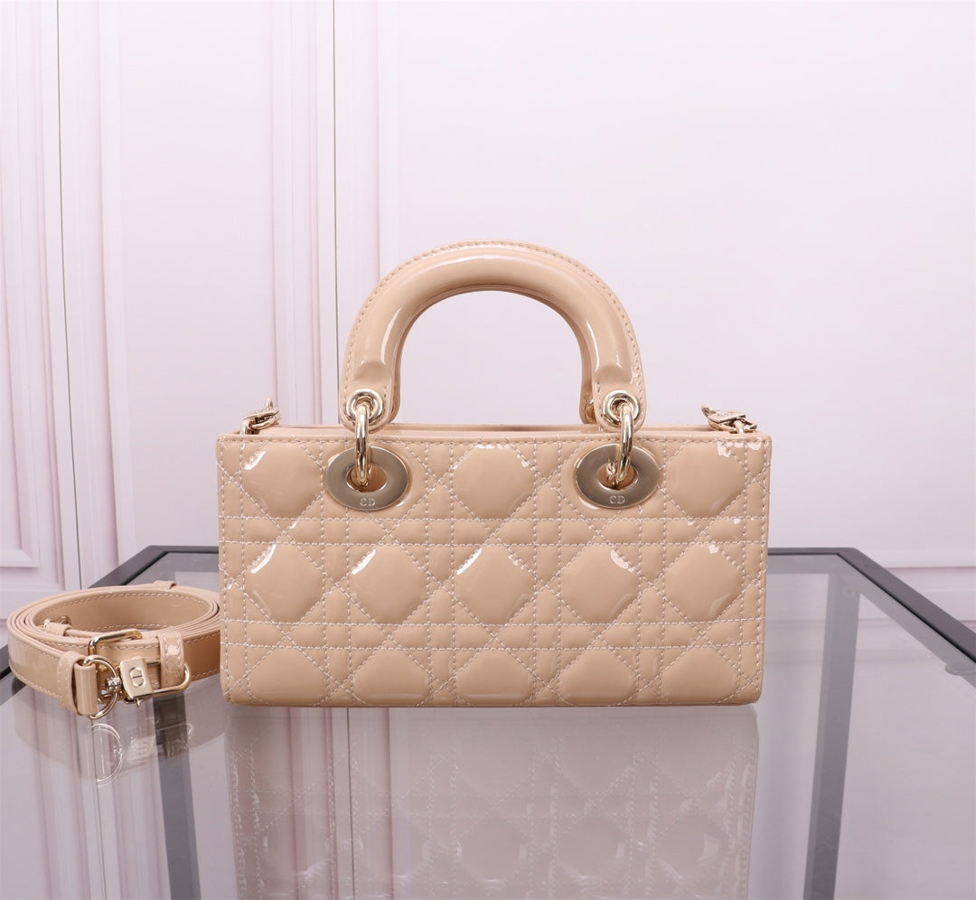 SMALL LADY D-JOY 22 BEIGE LAMBSKIN