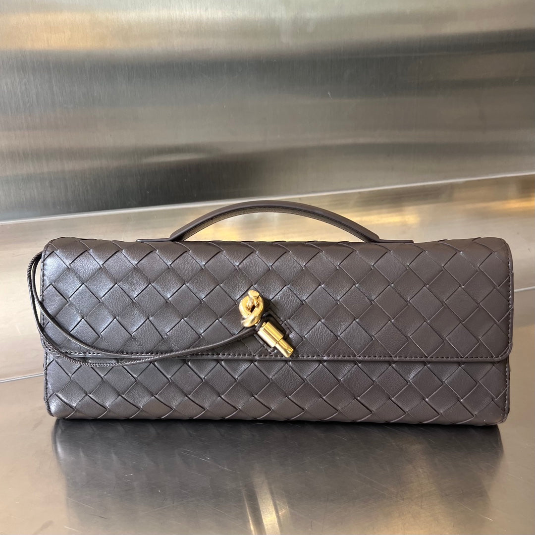 BV Long Clutch Andiamo With Handle 31cm Chocolate Calfskin Ghw