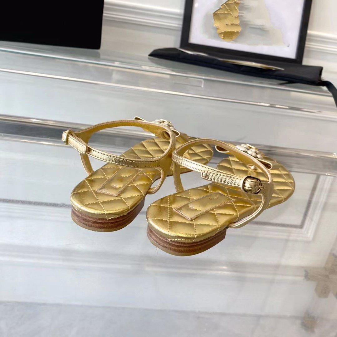 sandal gold metalic lambskin flower cc