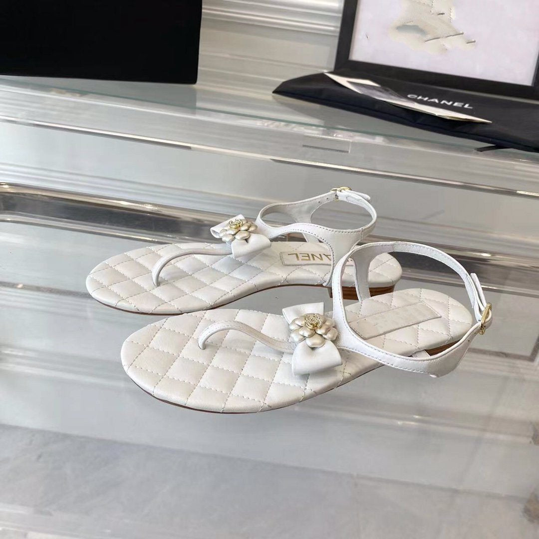 sandal white quilted lambskin flower cc