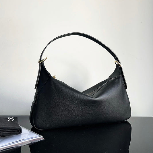 UNDERARM BAG 34 BLACK SOFT CALFSKIN