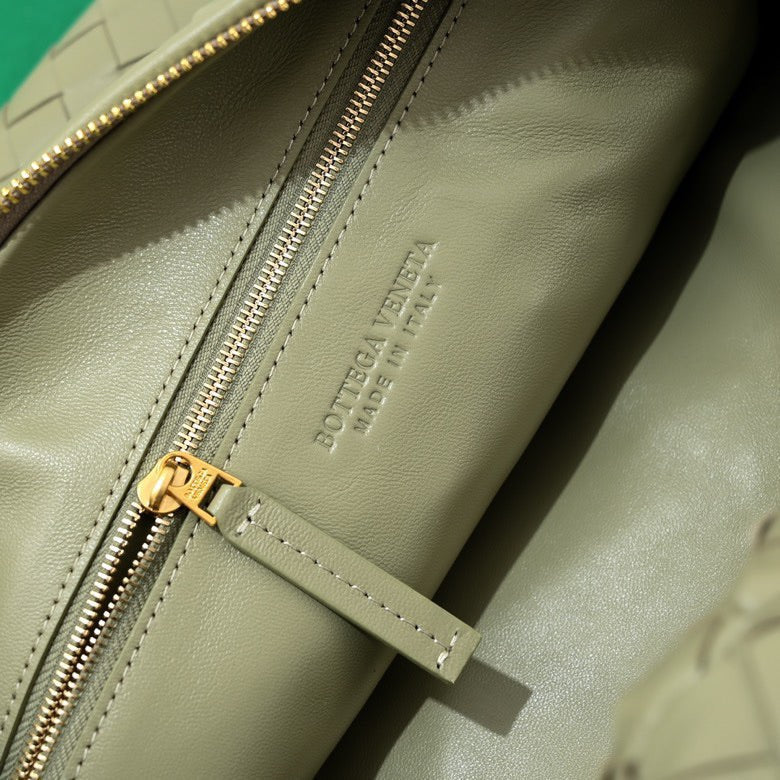 small jodie 48 light green lambskin