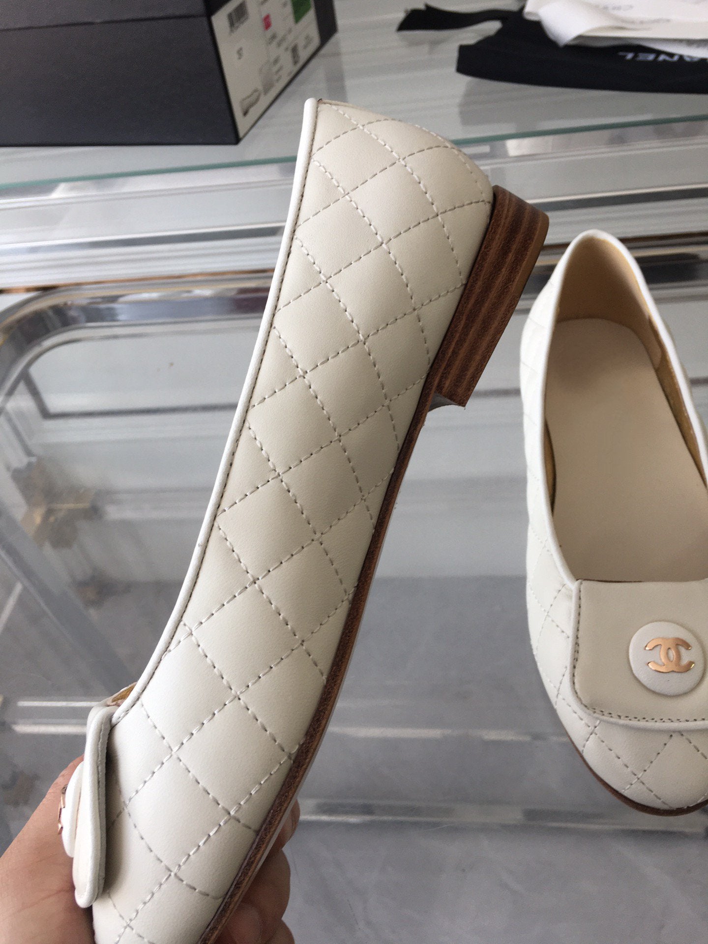 ballet flat quilted white gold cc lock