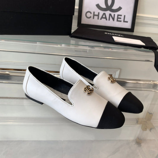 cc loafer white lambskin black grosgrain