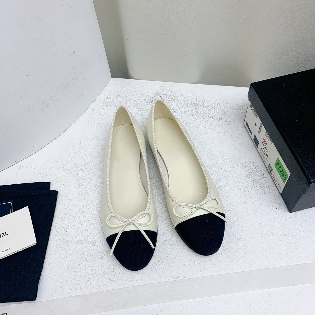 ballet flat white black lambskin grosgrain