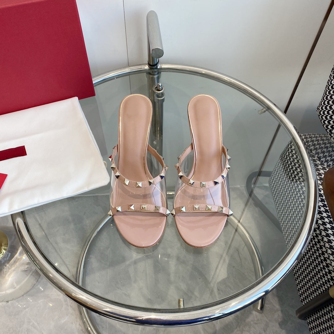 80mm Rockstud Patent Rose Cannelle Leather Mules Transparent