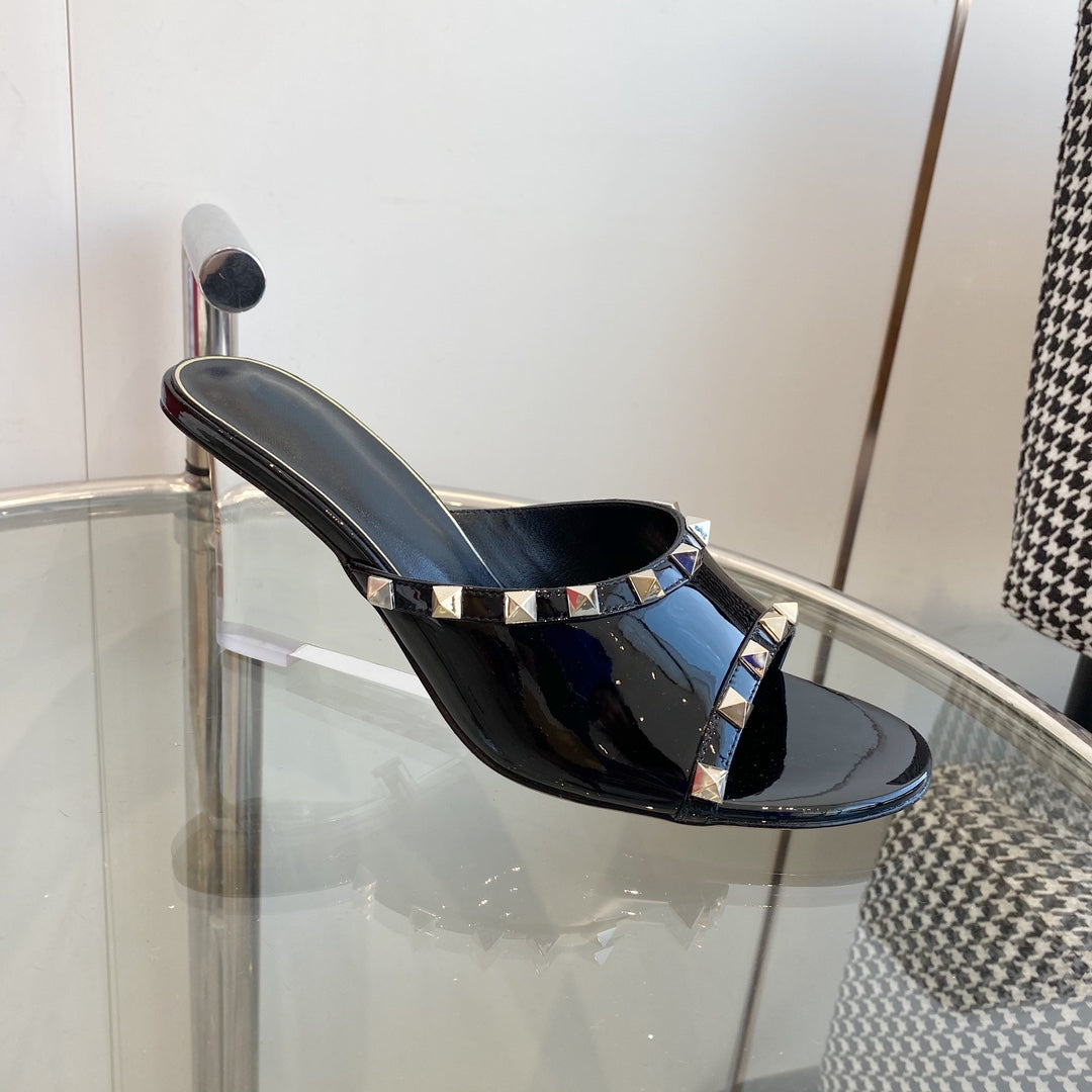 80mm Rockstud Patent Black Leather Mules