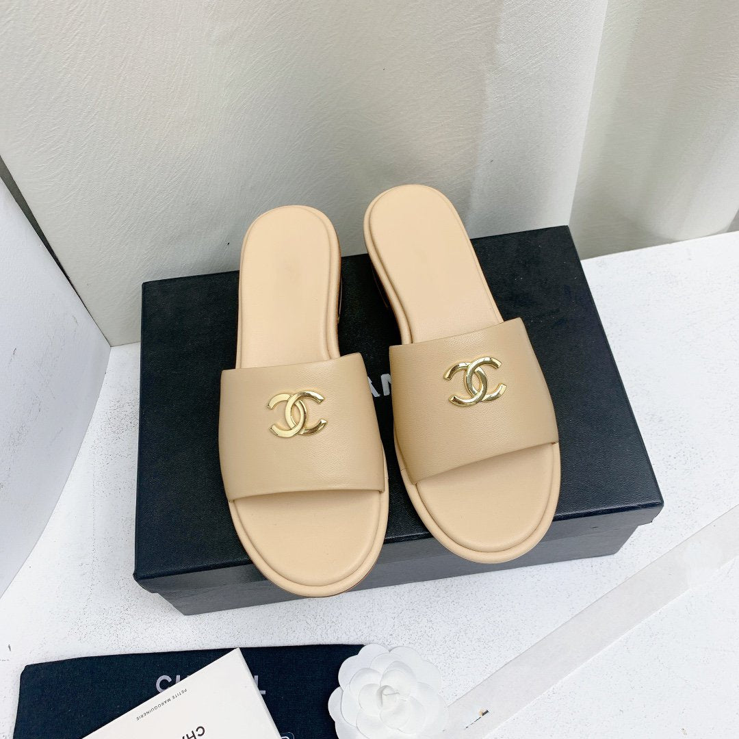 mule sandal 50 beige gold lambskin