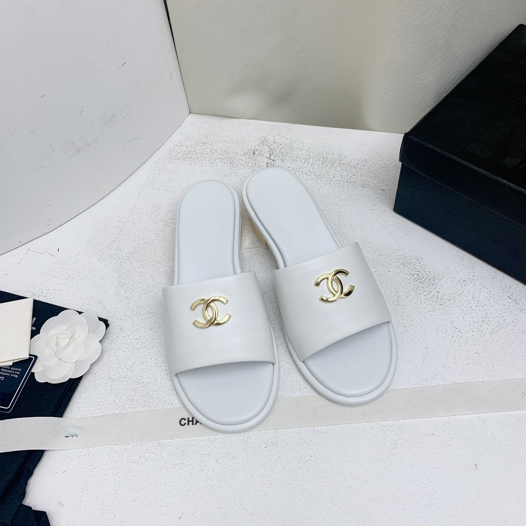 mule sandal 50 white gold lambskin