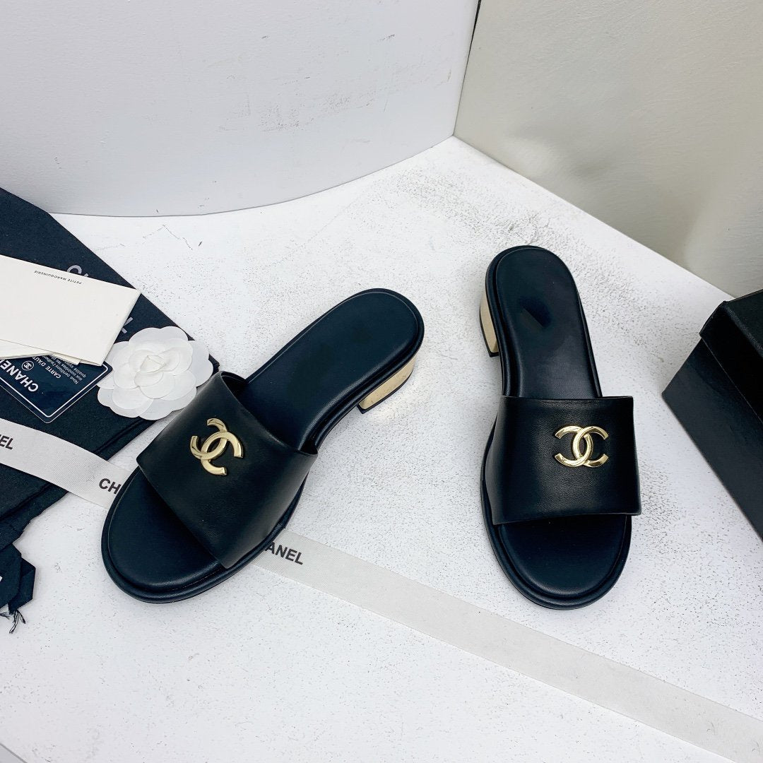 mule sandal 50 black gold lambskin