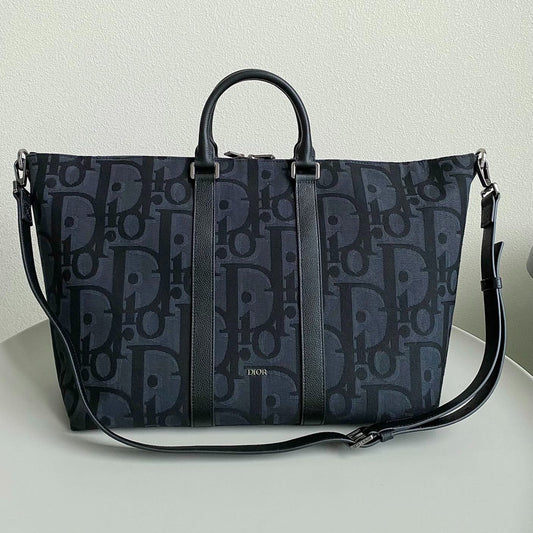 WEEKENDER 40 IN BLACK MAXI OBLIQUE JACQUARD