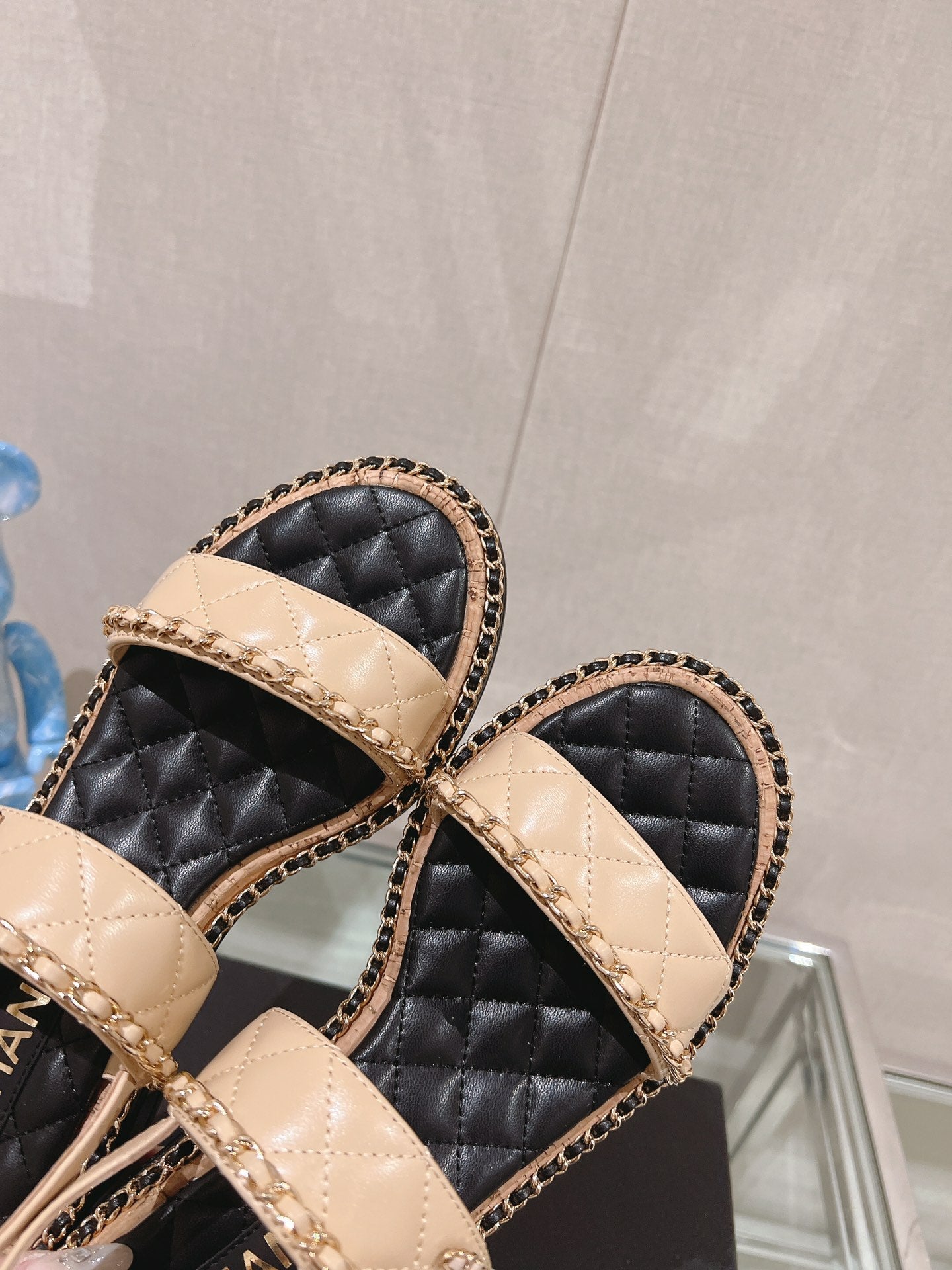 slingbacks sandal 50 beige black quilted lambskin