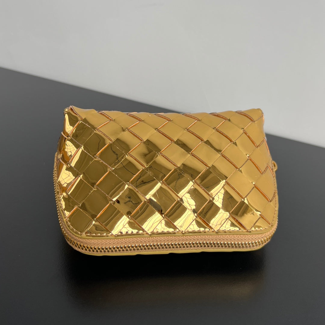 INTRECCIATO 16 BAG IN GOLDEN LAMBSKIN