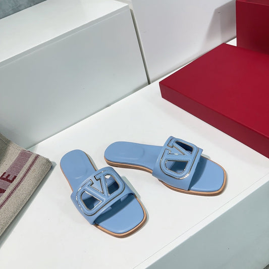 Vlogo Cut-Out Sky Blue Calfskin Slide Sandal